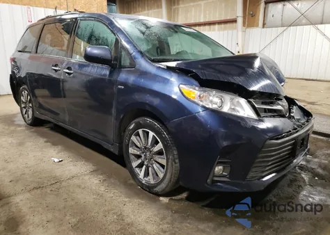 2018 Toyota Sienna Xle from USA, damaged, VIN 5TDDZ3DC4JS208054